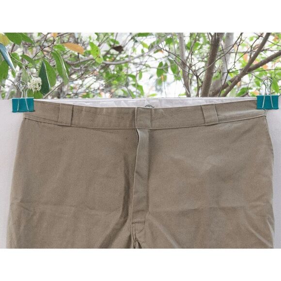 Vintage Men's Cream Tan Dickies Loose Fit Double Knee Work Pants Size 44x32 - Picture 4 of 8